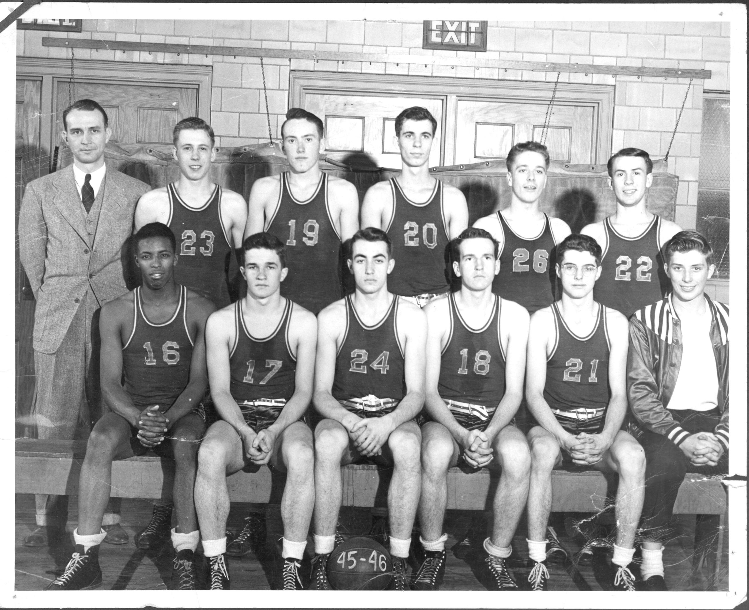 1945-1946 Varsity Basketball Team