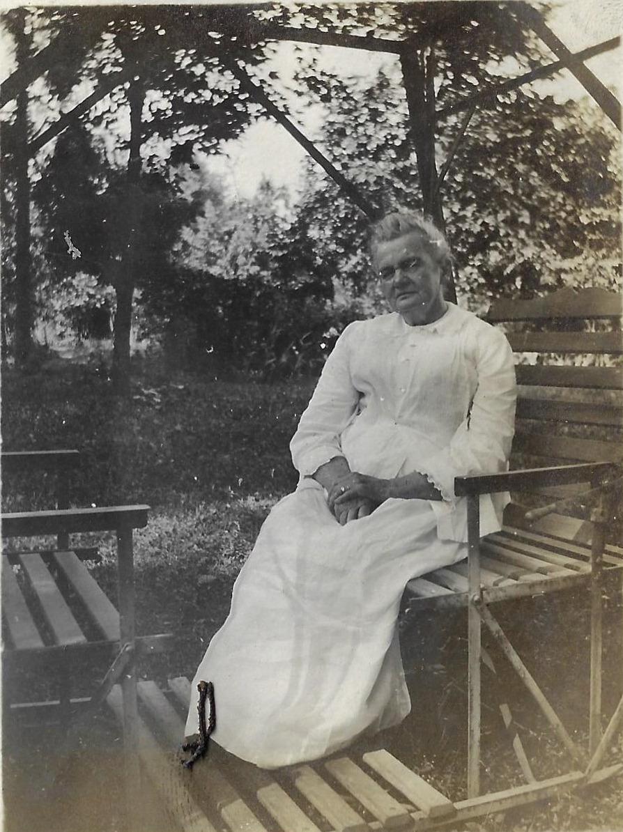 Photograph of Fondelia Griswold