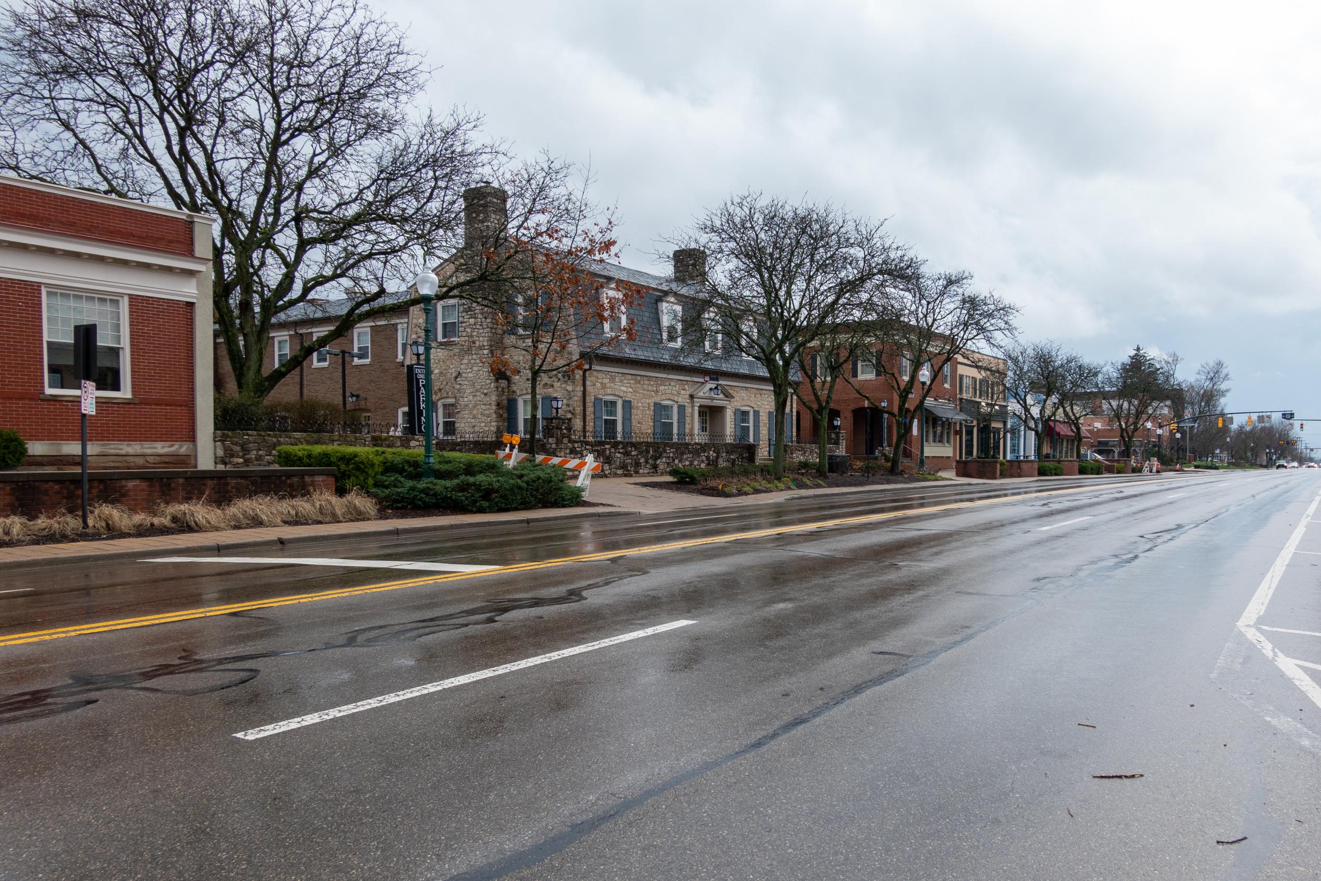 Photograph of High Street, south of Route 161, during Ohio's Stay At Home Order of 2020