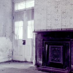 Image of Griswold Inn Room with Fireplace and Wallpaper