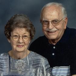 Picture of Hattie and Paul Snouffer in 2001
