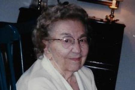 Photograph of Evelyn Conkle Gilbert